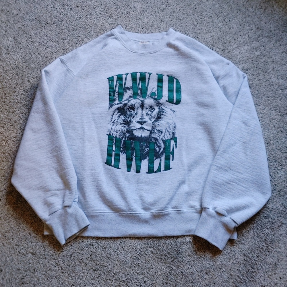 Y2K WWJD Hanes Cotton Crewneck HWLF Lion Graphic Faith Sweatshirt Gray Adult Med